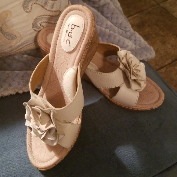 BOC Wedge Sandals - Picture 2 of 3